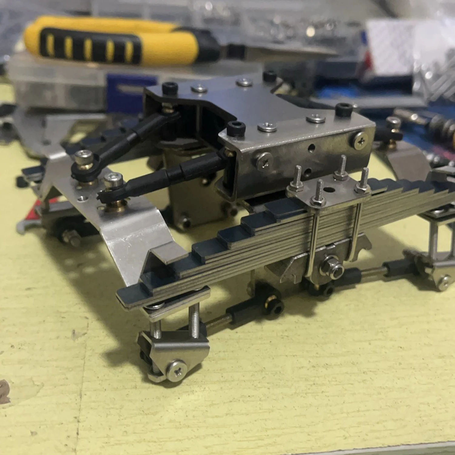 Подвеска из нержавеющей стали в сборе для радиоуправляемого самосвала Tamiya 1/14 SCANIA 770S VOLVO Mercedes-Benz ACTROS 3363 MAN, игрушки, автозапчасти
Подвеска из нержавеющей стали в сборе для радиоуправляемого самосвала Tamiya 1/14 SCANIA 770S VOLVO Mercedes-Benz ACTROS 3363 MAN, игрушки, автозапчасти