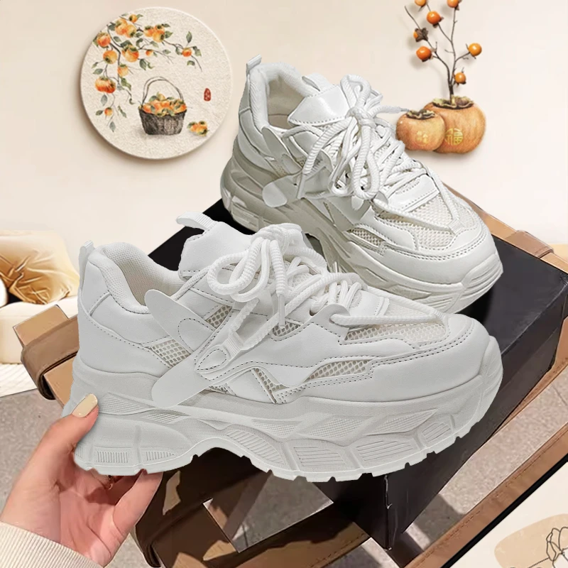 Autumn New Thick Sole Dad Shoes Women's Super Hot and Versatile Color Blocked Cake Casual Sports Shoes Little White Shoes Trend
Autumn New Thick Sole Dad Shoes Women's Super Hot and Versatile Color Blocked Cake Casual Sports Shoes Little White Shoes Trend