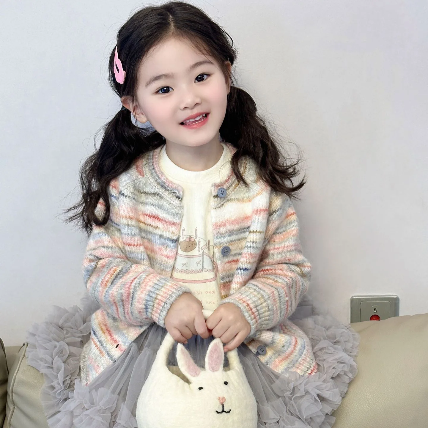 Girls Suit 2024 Autumn New Childrens Clothing Korean Style Girl Fashion Rainbow Sweater Base Shirt Tutu Skirt Three-piece Set
Girls Suit 2024 Autumn New Childrens Clothing Korean Style Girl Fashion Rainbow Sweater Base Shirt Tutu Skirt Three-piece Set
