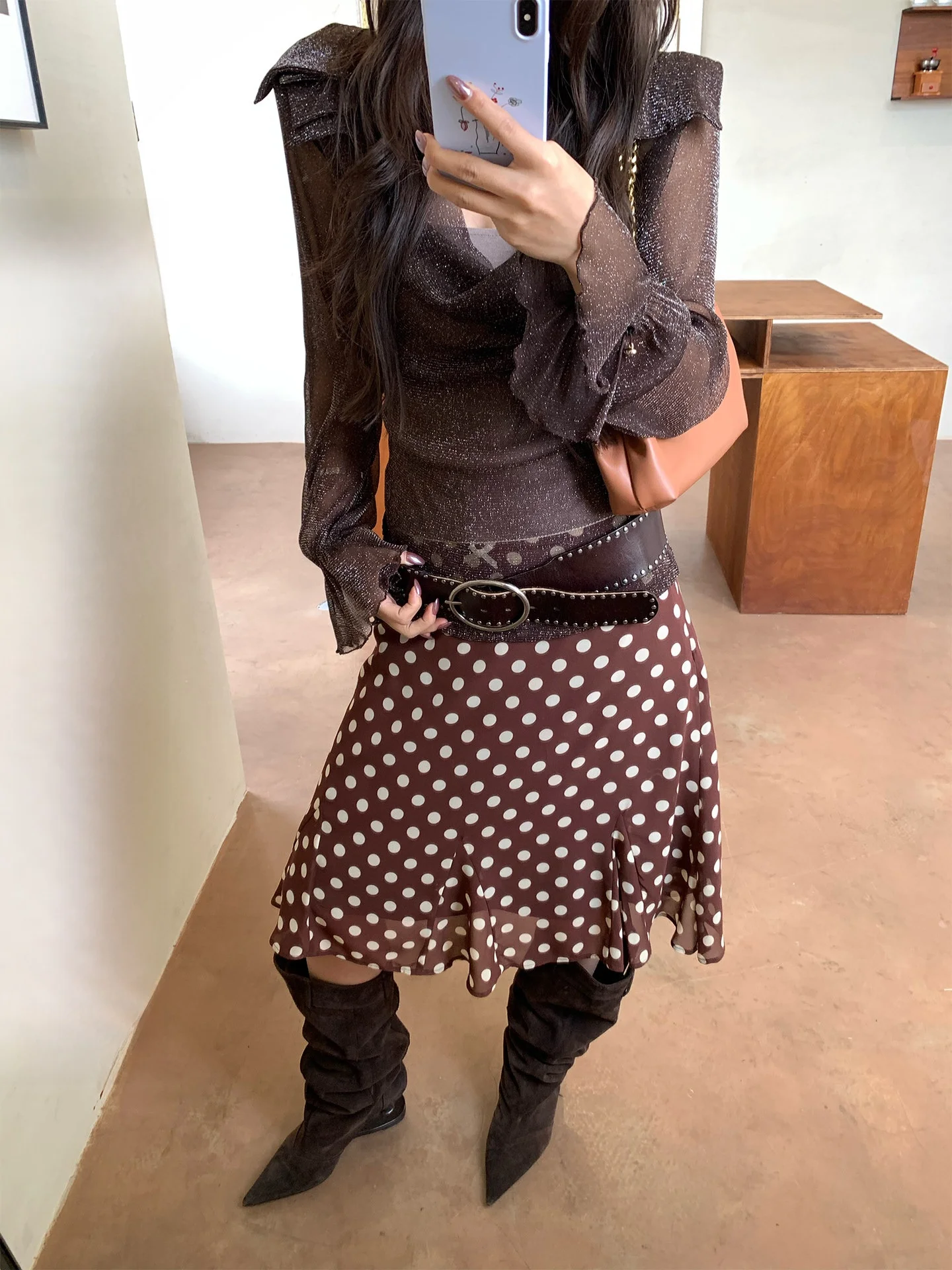 Юбка миди А-силуэта с низкой талией в горошек, женская, ретро, весенняя новинка, стройнящая, повседневная, из полиэстера
Юбка миди А-силуэта с низкой талией в горошек, женская, ретро, весенняя новинка, стройнящая, повседневная, из полиэстера