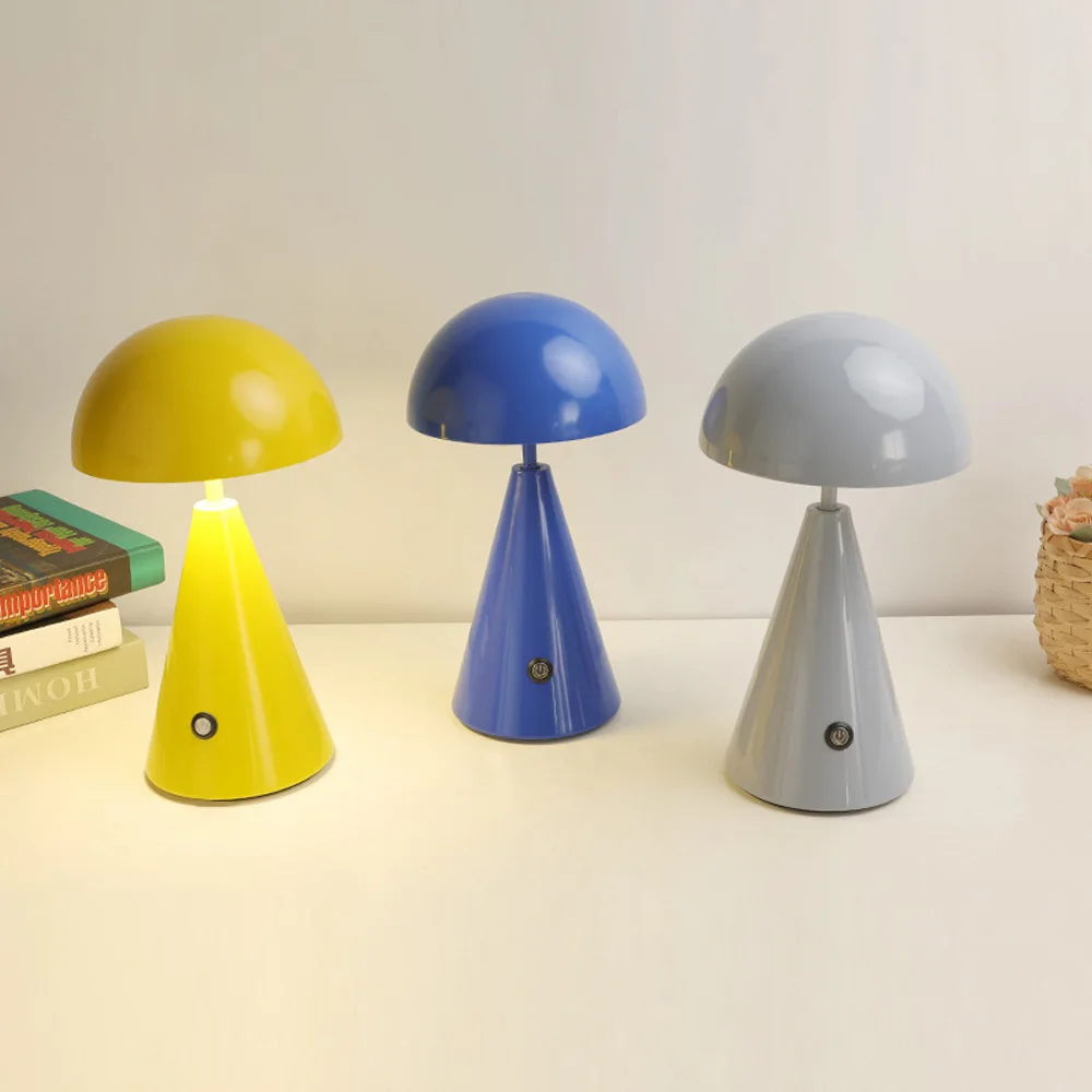 Room Desktop Decorative Table Lamp Bedroom Bedside Small Table Lamp Light Luxury Premium Feeling Ambience Night Lights
Room Desktop Decorative Table Lamp Bedroom Bedside Small Table Lamp Light Luxury Premium Feeling Ambience Night Lights