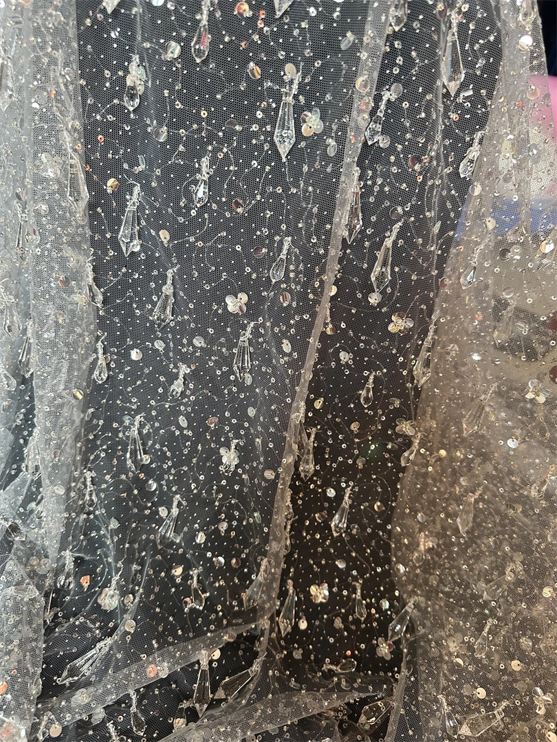 Embroidered African Lace Fabric with big stones SYJ-1306923 High Quality Lace Nigerian Fabrics with sequins Tulle Net Wedding
Embroidered African Lace Fabric with big stones SYJ-1306923 High Quality Lace Nigerian Fabrics with sequins Tulle Net Wedding
