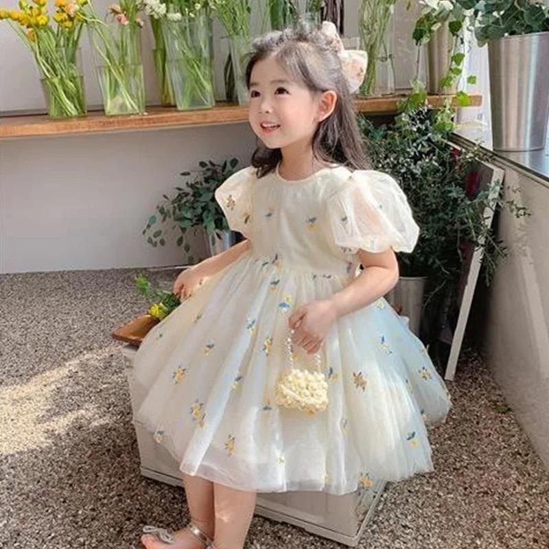 Fashion Children's Clothing Round Neck Floral Printed Short Sleeves Sweet Girls Patchwork Net Yarn Girls Party Mid-CaIf Dresses
Fashion Children's Clothing Round Neck Floral Printed Short Sleeves Sweet Girls Patchwork Net Yarn Girls Party Mid-CaIf Dresses
