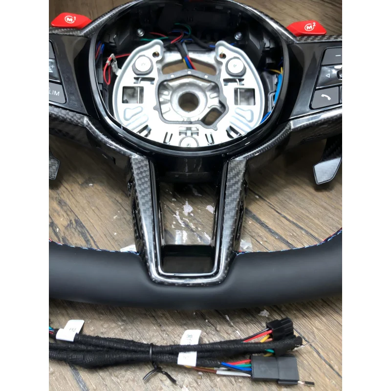 High Quality Lightweight Thin Grip Leather Car Steering Wheel
High Quality Lightweight Thin Grip Leather Car Steering Wheel