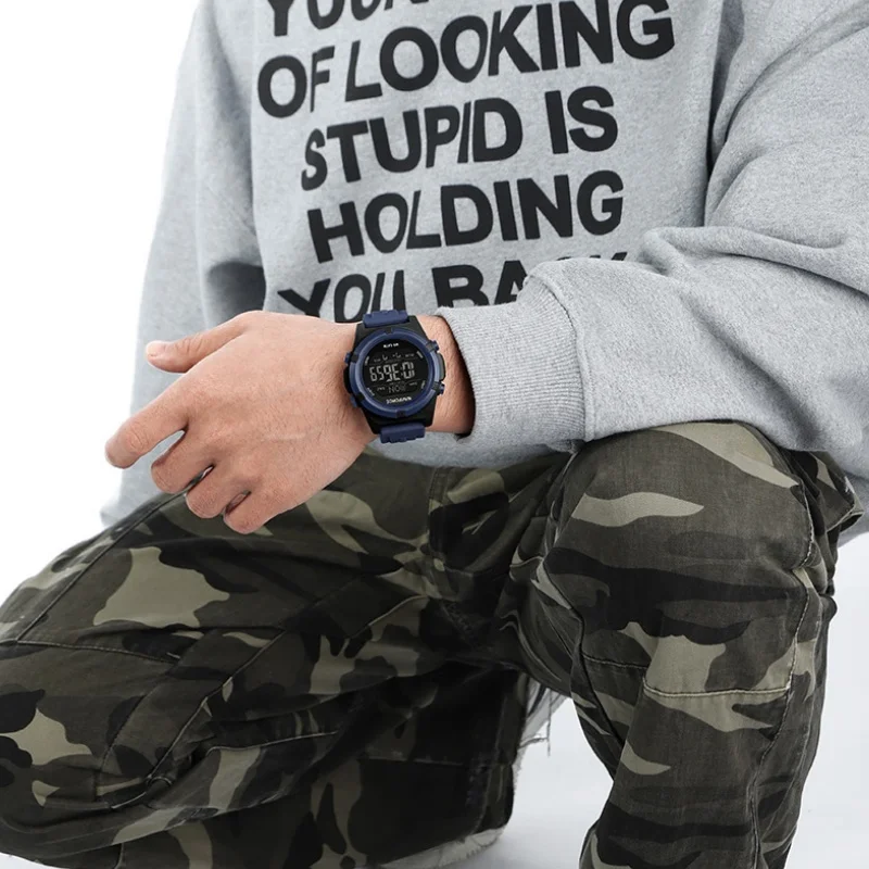 Multi-Function NAVIFORCE Men's Electronic Watch Alarm Clock LED Backlight Digital Chronograph High Durability Ergonomic Design
Multi-Function NAVIFORCE Men's Electronic Watch Alarm Clock LED Backlight Digital Chronograph High Durability Ergonomic Design