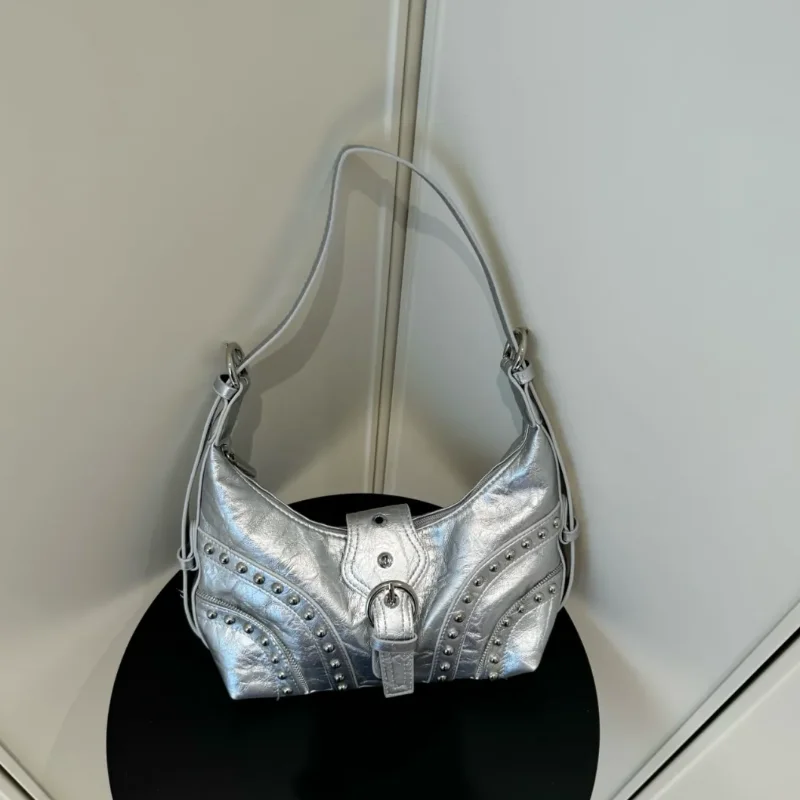 Vintage Y2k Aesthetic Rivet Punk Women's Handbags All Match Fashion Trendy Shoulder Bags Japanese Streetwear Casual Underarm Bag
Vintage Y2k Aesthetic Rivet Punk Women's Handbags All Match Fashion Trendy Shoulder Bags Japanese Streetwear Casual Underarm Bag