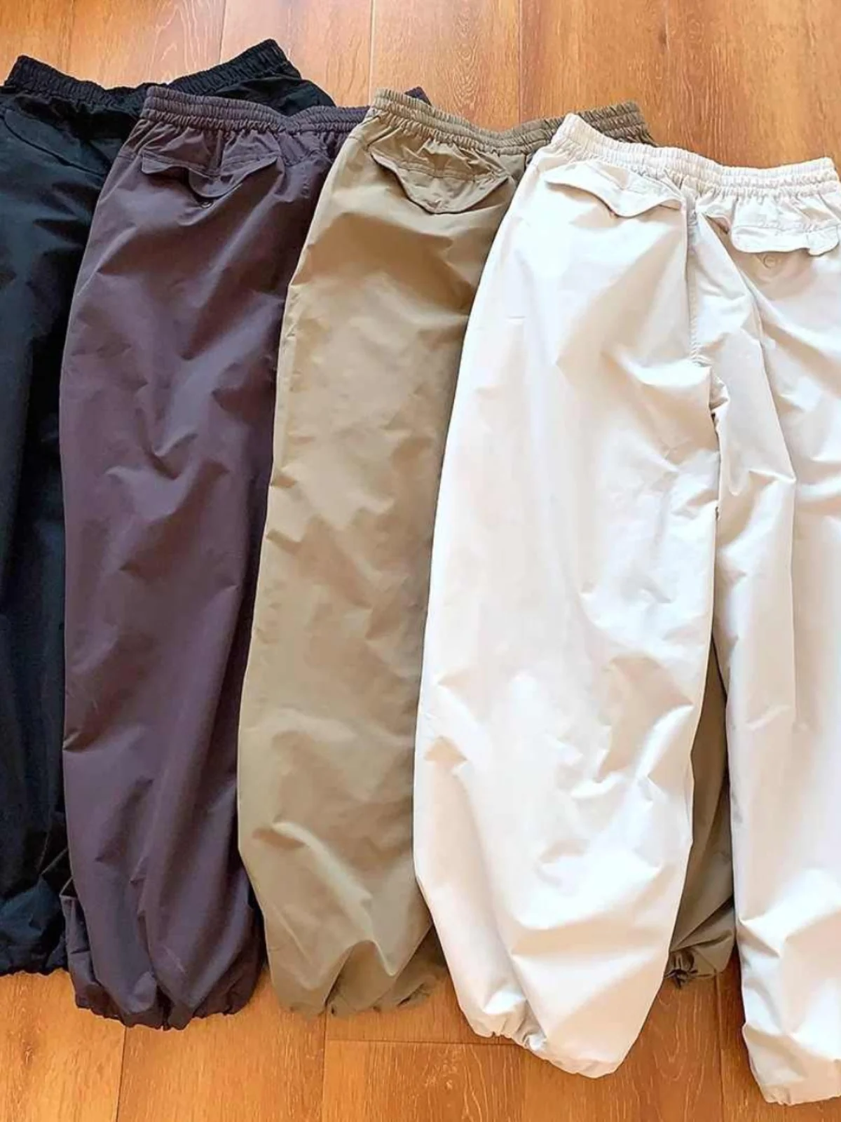 Теплые повседневные свободные брюки прямого кроя для женщин, осенне-зимняя новинка, модные, с высокой талией, на резинке, из полиэфирного волокна
Теплые повседневные свободные брюки прямого кроя для женщин, осенне-зимняя новинка, модные, с высокой талией, на резинке, из полиэфирного волокна