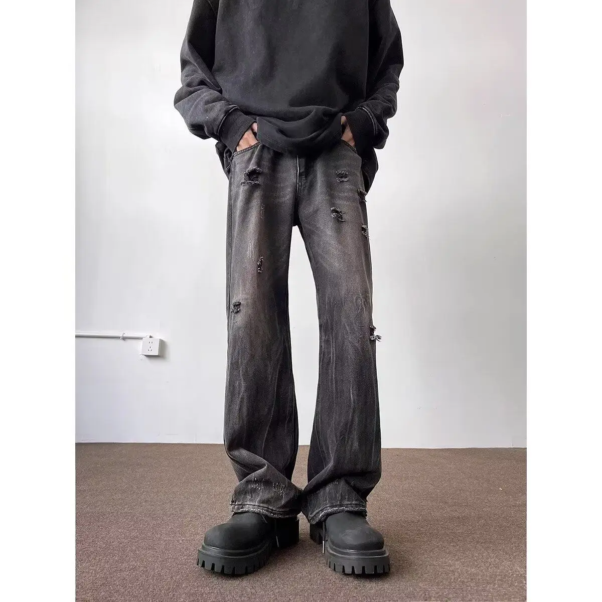 Рваные джинсовые джинсы, мужские летние новые американские ретро черные узкие свободные прямые брюки с талией, молодежные модные износостойкие
Рваные джинсовые джинсы, мужские летние новые американские ретро черные узкие свободные прямые брюки с талией, молодежные модные износостойкие