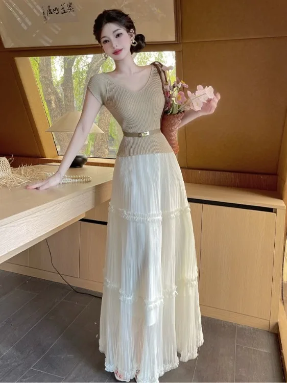 Knitted Top And Mesh Skirt Set Summer New Style Chic Design Sensation Two-Piece Set for Women Anti-Wrinkle Short Sl...
Knitted Top And Mesh Skirt Set Summer New Style Chic Design Sensation Two-Piece Set for Women Anti-Wrinkle Short Sl...