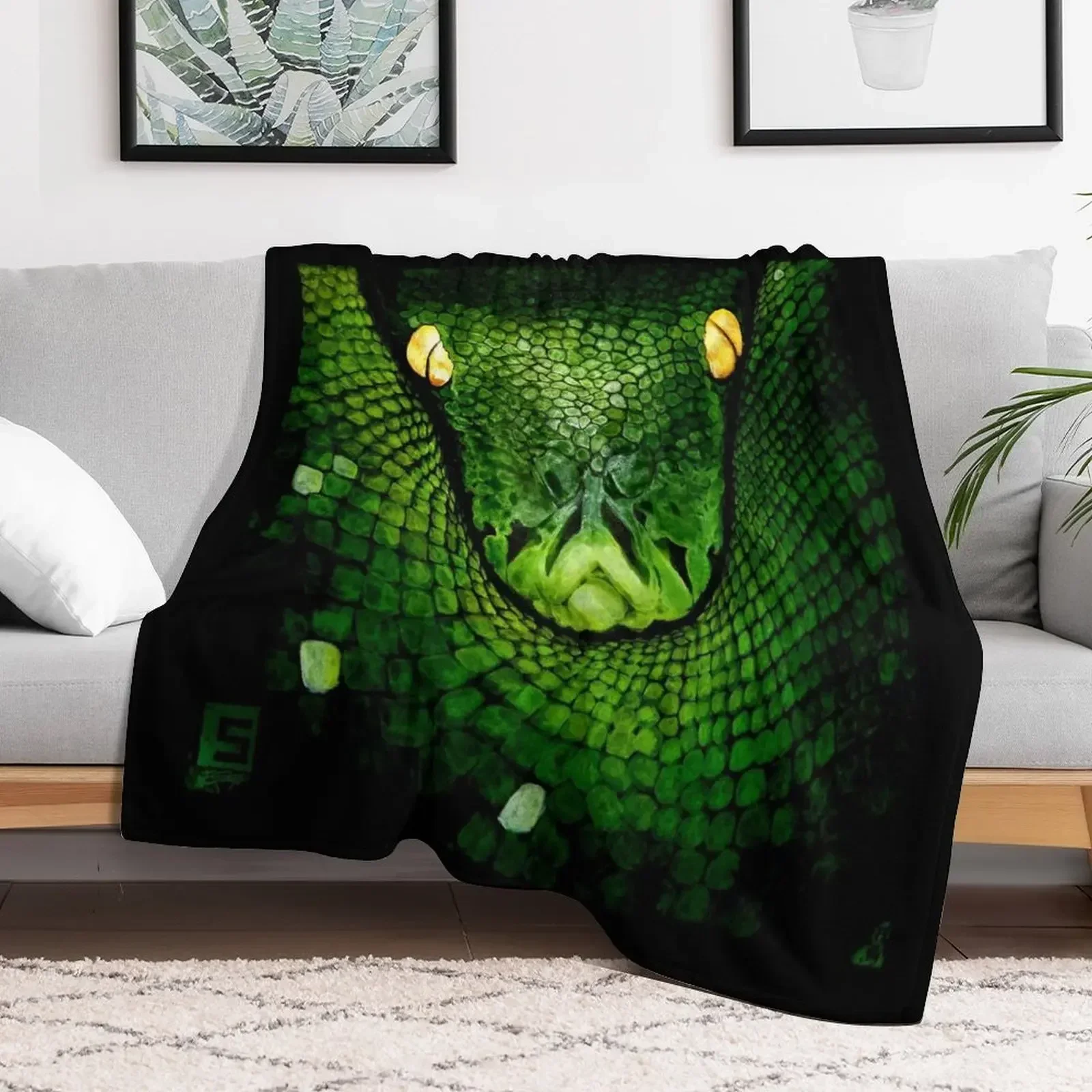 Green Tree Python (Morelia viridis) Throw Blanket Bed Luxury Brand Bed linens Blankets
Green Tree Python (Morelia viridis) Throw Blanket Bed Luxury Brand Bed linens Blankets