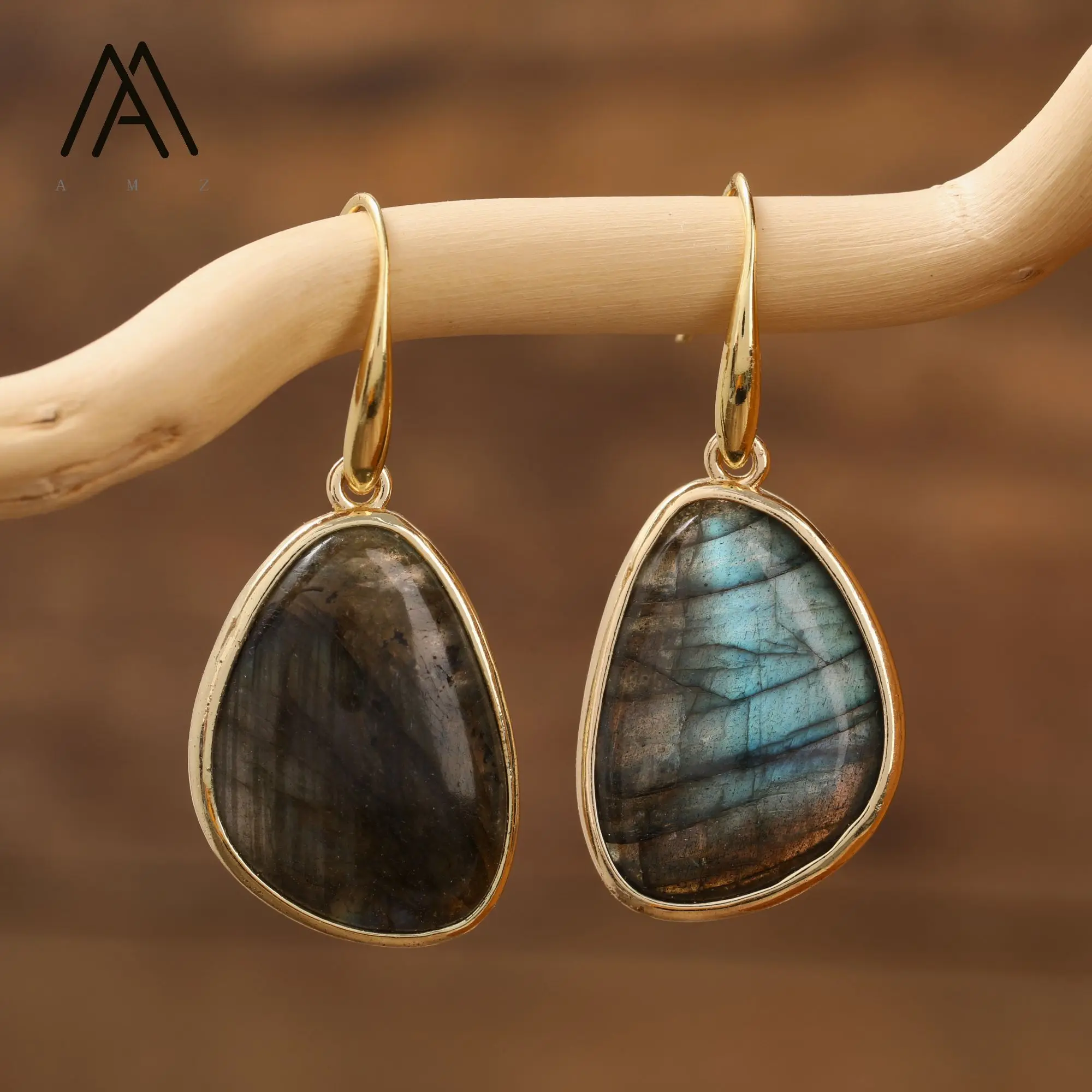 Classic Crystal Hook Earrings Natural Labradorite Amethysts Gemstone Gold Earring Fashion Jewelry Women Birthday Gift
Classic Crystal Hook Earrings Natural Labradorite Amethysts Gemstone Gold Earring Fashion Jewelry Women Birthday Gift