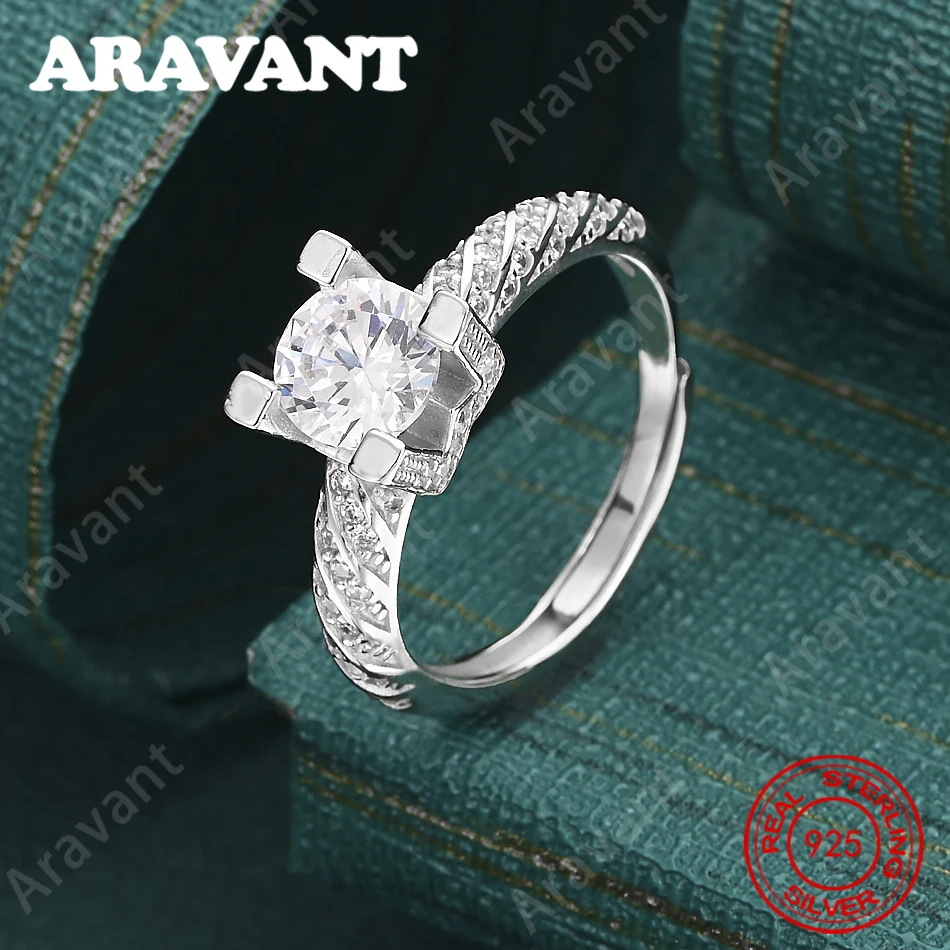 925 Sterling Silver, Four-Prong Setting With Round Zirconia, Ring - A Unique Gift For Women, Versatile For Events And Jewelry
925 Sterling Silver, Four-Prong Setting With Round Zirconia, Ring - A Unique Gift For Women, Versatile For Events And Jewelry
