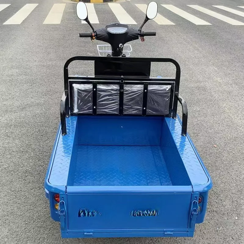 60vElectric three wheeled truck for household transportation, picking up and dropping off children custom
60vElectric three wheeled truck for household transportation, picking up and dropping off children custom