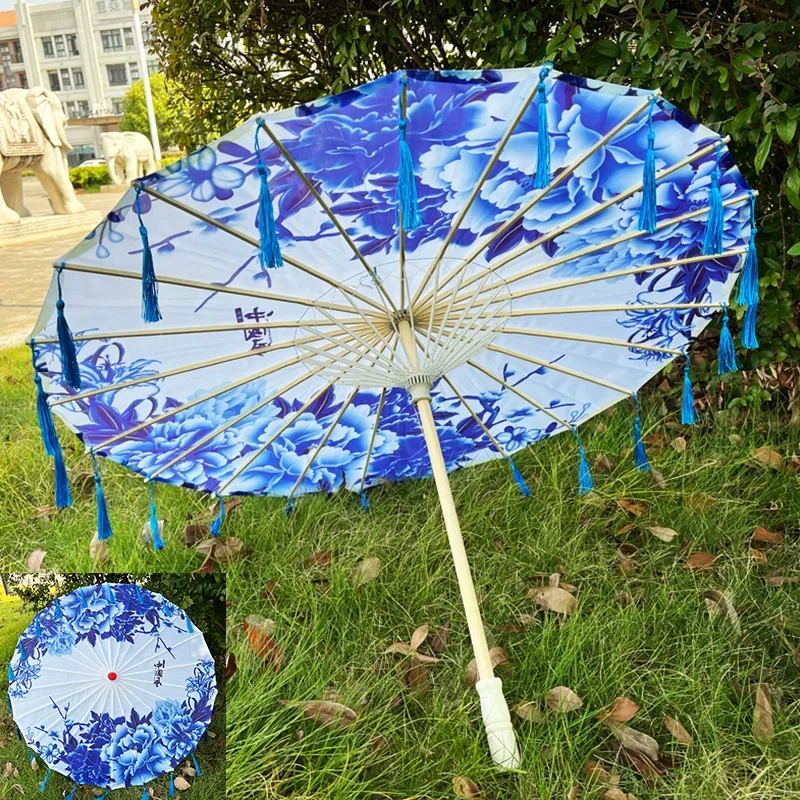 Antique Hanfu Oil Paper Umbrella Tassel Umbrella Ceiling Decoration Umbrella Worker Retro Umbrella Tassel Dance Umbrella
Antique Hanfu Oil Paper Umbrella Tassel Umbrella Ceiling Decoration Umbrella Worker Retro Umbrella Tassel Dance Umbrella