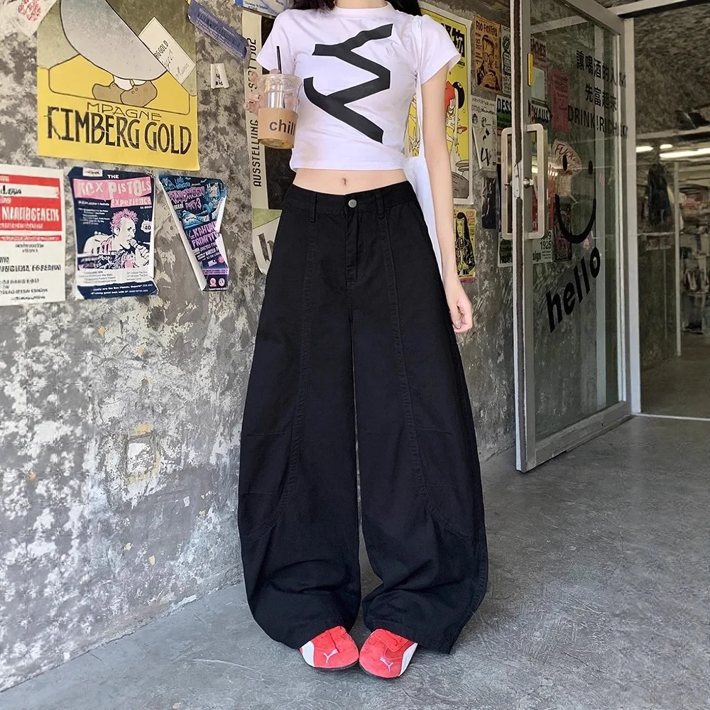 European and American Spring and Autumn New Vintage Black High Waist Loose Wide Leg Casual Jeans
European and American Spring and Autumn New Vintage Black High Waist Loose Wide Leg Casual Jeans