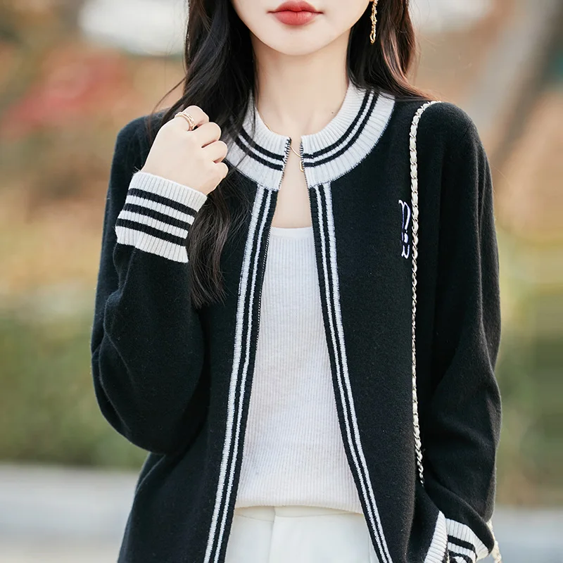 Spring New 100%Pure Wool Zipper Cardigan Women's Round Neck Color Matching Coat Fashion Loose Women Jacket Joker Bottoming Shirt
Spring New 100%Pure Wool Zipper Cardigan Women's Round Neck Color Matching Coat Fashion Loose Women Jacket Joker Bottoming Shirt
