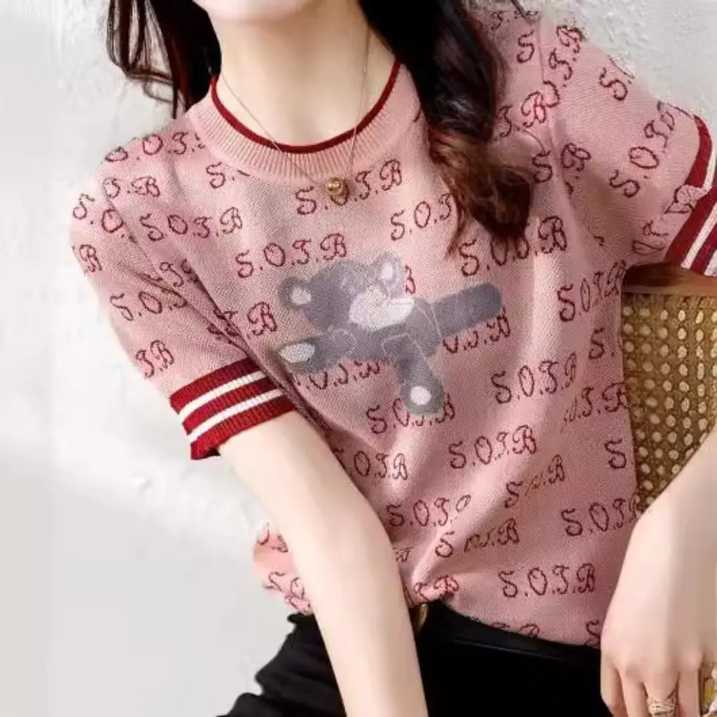 Summer Women's Pink Ice Silk Pullover T-Shirt round Neck Short Sleeve Printed Commuter Top for Ladies 
Summer Women's Pink Ice Silk Pullover T-Shirt round Neck Short Sleeve Printed Commuter Top for Ladies