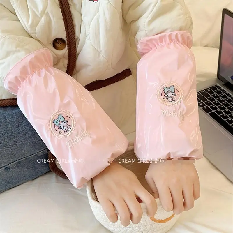 Sanrio новый чехол с рисунком «Моя мелодия», водонепроницаемый маслостойкий кухонный чехол с защитой от грязи, осенне-зимний чехол
Sanrio новый чехол с рисунком «Моя мелодия», водонепроницаемый маслостойкий кухонный чехол с защитой от грязи, осенне-зимний чехол