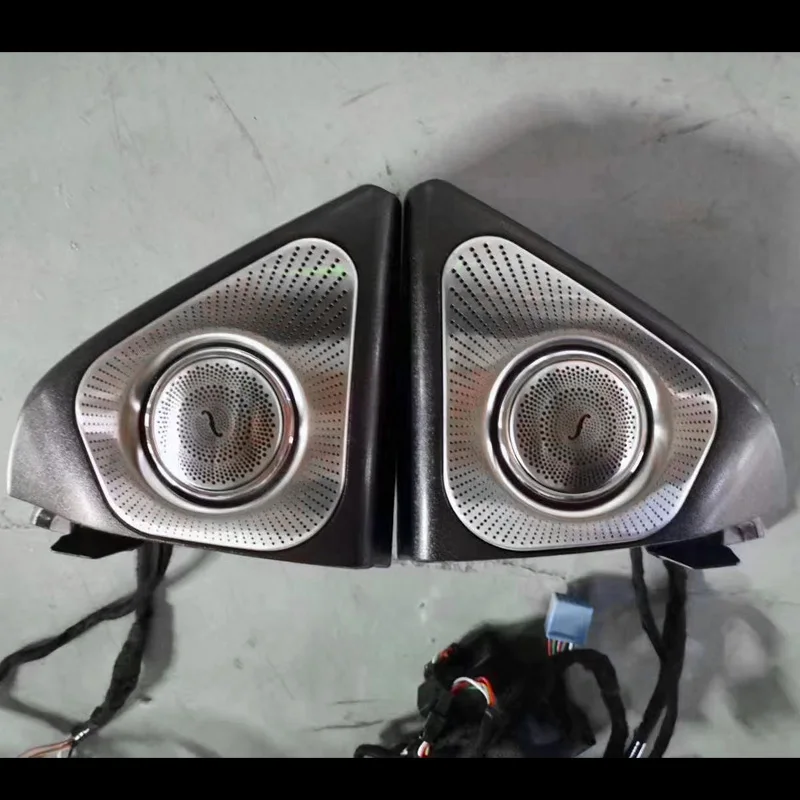 New A-Class A200L/glb200 A35 Little Berlin Rotating Tweeter for Mercedes-Benz Voice of Berlin Audio Modification
New A-Class A200L/glb200 A35 Little Berlin Rotating Tweeter for Mercedes-Benz Voice of Berlin Audio Modification