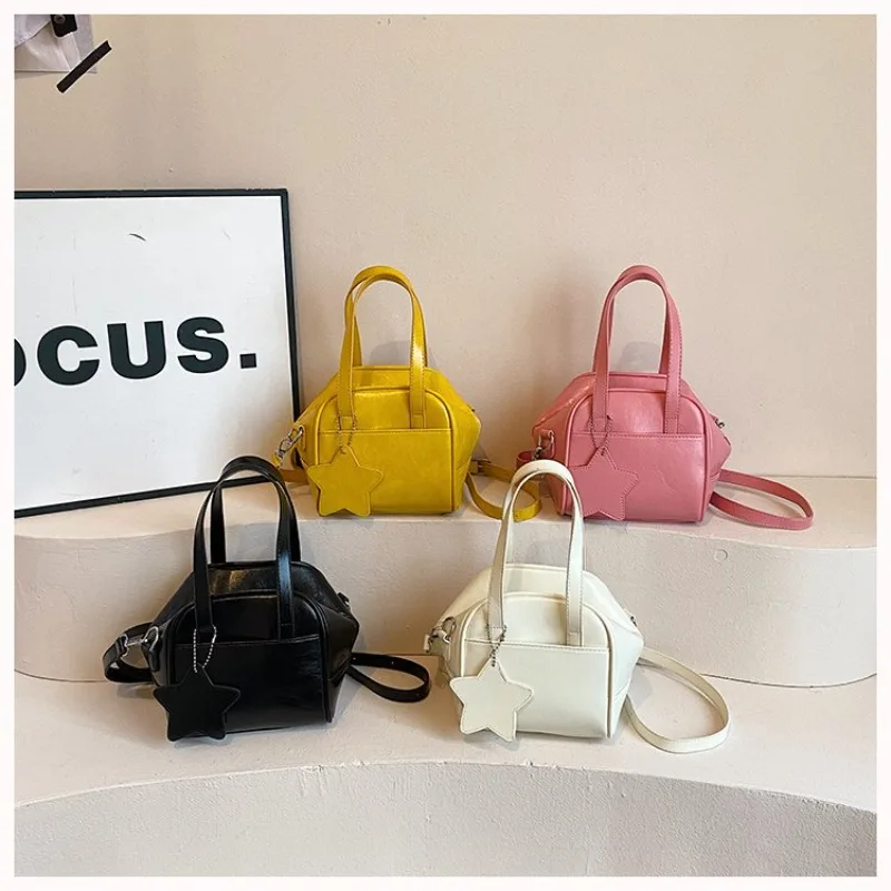 Large Capacity Diaper Bag For Women High-End Minimalist Leather Backpack Stylish Casual Unique Design Commuter
Large Capacity Diaper Bag For Women High-End Minimalist Leather Backpack Stylish Casual Unique Design Commuter