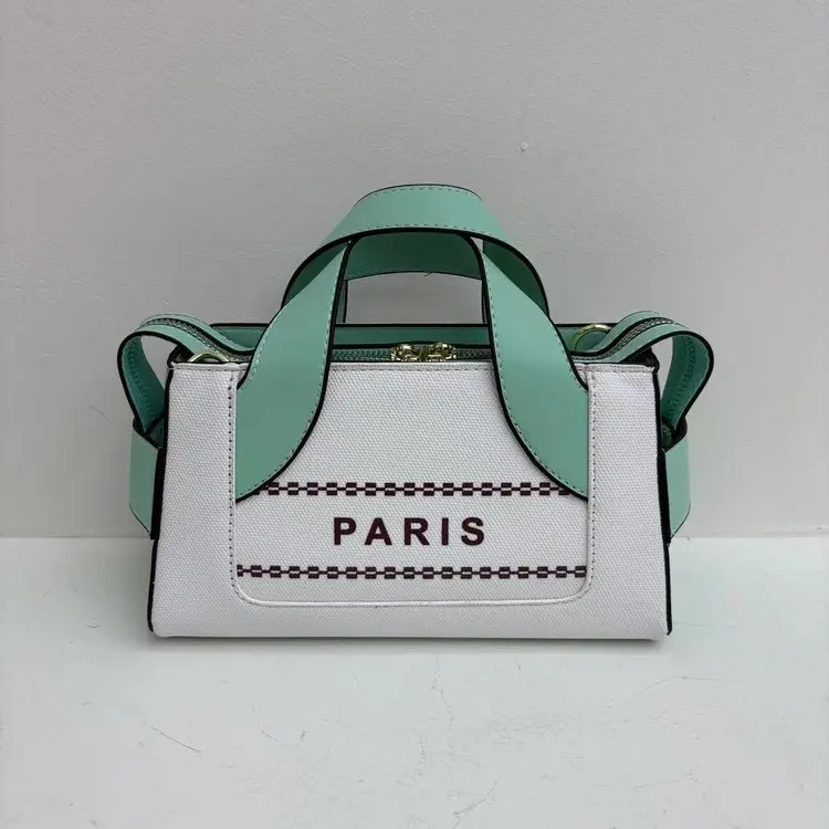 2025 Trendy Square Shoulder Bag for Women, Small Letter Print Crossbody Purse, Simple Stylish Handbag Lightweight & Fashionable
2025 Trendy Square Shoulder Bag for Women, Small Letter Print Crossbody Purse, Simple Stylish Handbag Lightweight & Fashionable