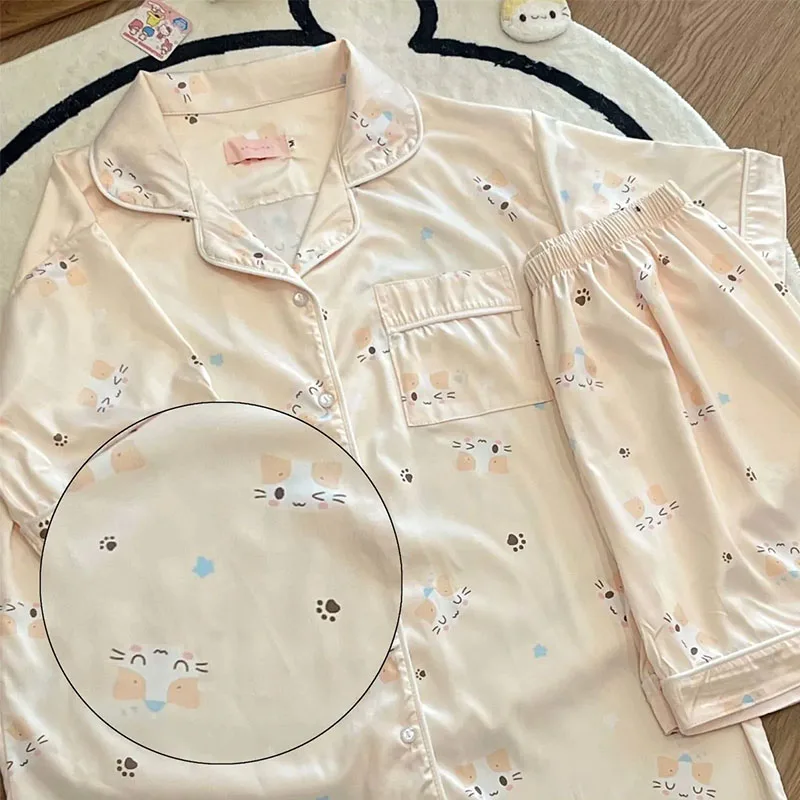 New Kawaii Cute Sanrio Mashumaro Pajamas Suit Home Clothing Long Sleeved Pants Cartoon Printed Pajamas Gift Birthday Gifts Toys
New Kawaii Cute Sanrio Mashumaro Pajamas Suit Home Clothing Long Sleeved Pants Cartoon Printed Pajamas Gift Birthday Gifts Toys