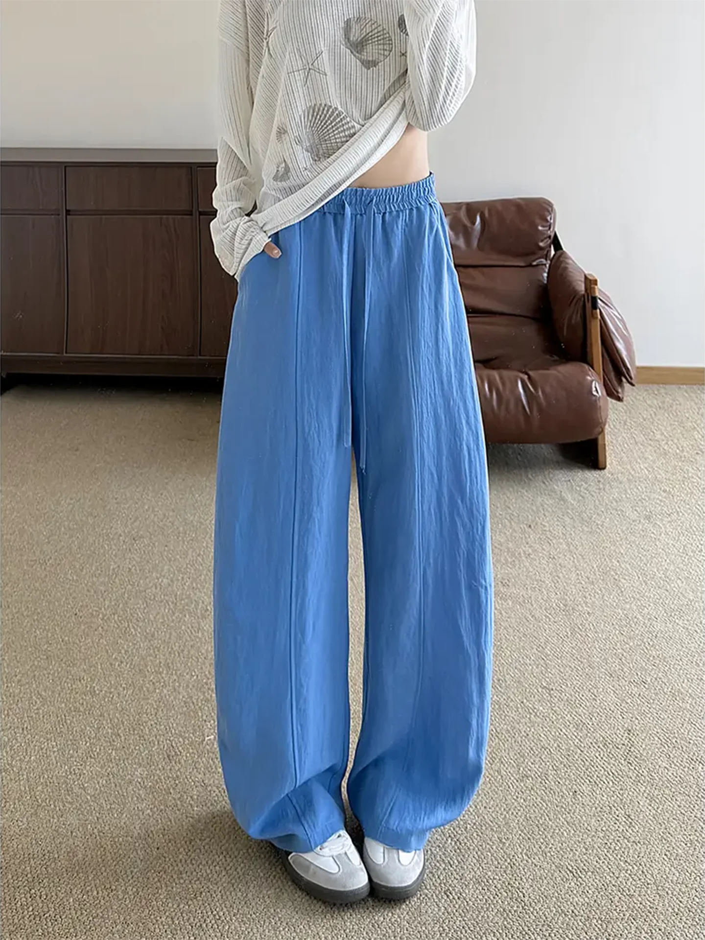 Klein Blue Lyocell Ice Silk Straight Leg Wide Leg Pants Men Women Summer Casual Trousers Comfortable Breathable Leisure Pants
Klein Blue Lyocell Ice Silk Straight Leg Wide Leg Pants Men Women Summer Casual Trousers Comfortable Breathable Leisure Pants