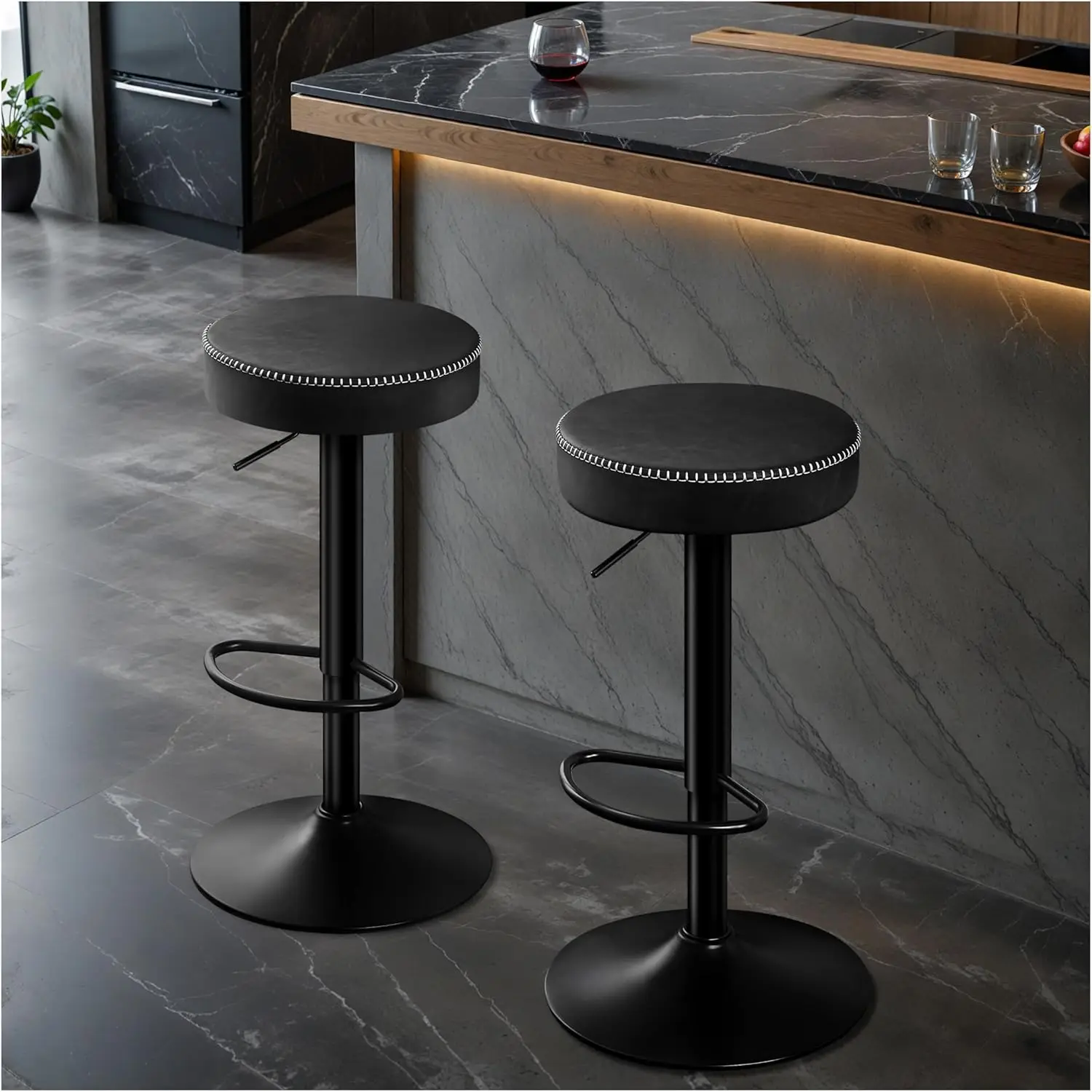 Swivel Bar Stools Set Of 2 Bla Microfiber Leather Counter Height Bar Stools With Round Seat Adjustable Backl Barstools Modern
Swivel Bar Stools Set Of 2 Bla Microfiber Leather Counter Height Bar Stools With Round Seat Adjustable Backl Barstools Modern
