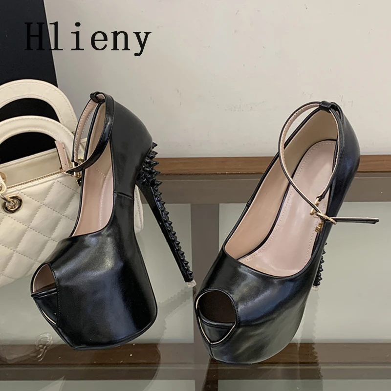Hlieny 2026 New Sexy Women Pumps Platform Street Style Rivet High Heels Fashion Buckle Strap Ladies Wedding Sandals Female Shoes
Hlieny 2026 New Sexy Women Pumps Platform Street Style Rivet High Heels Fashion Buckle Strap Ladies Wedding Sandals Female Shoes
