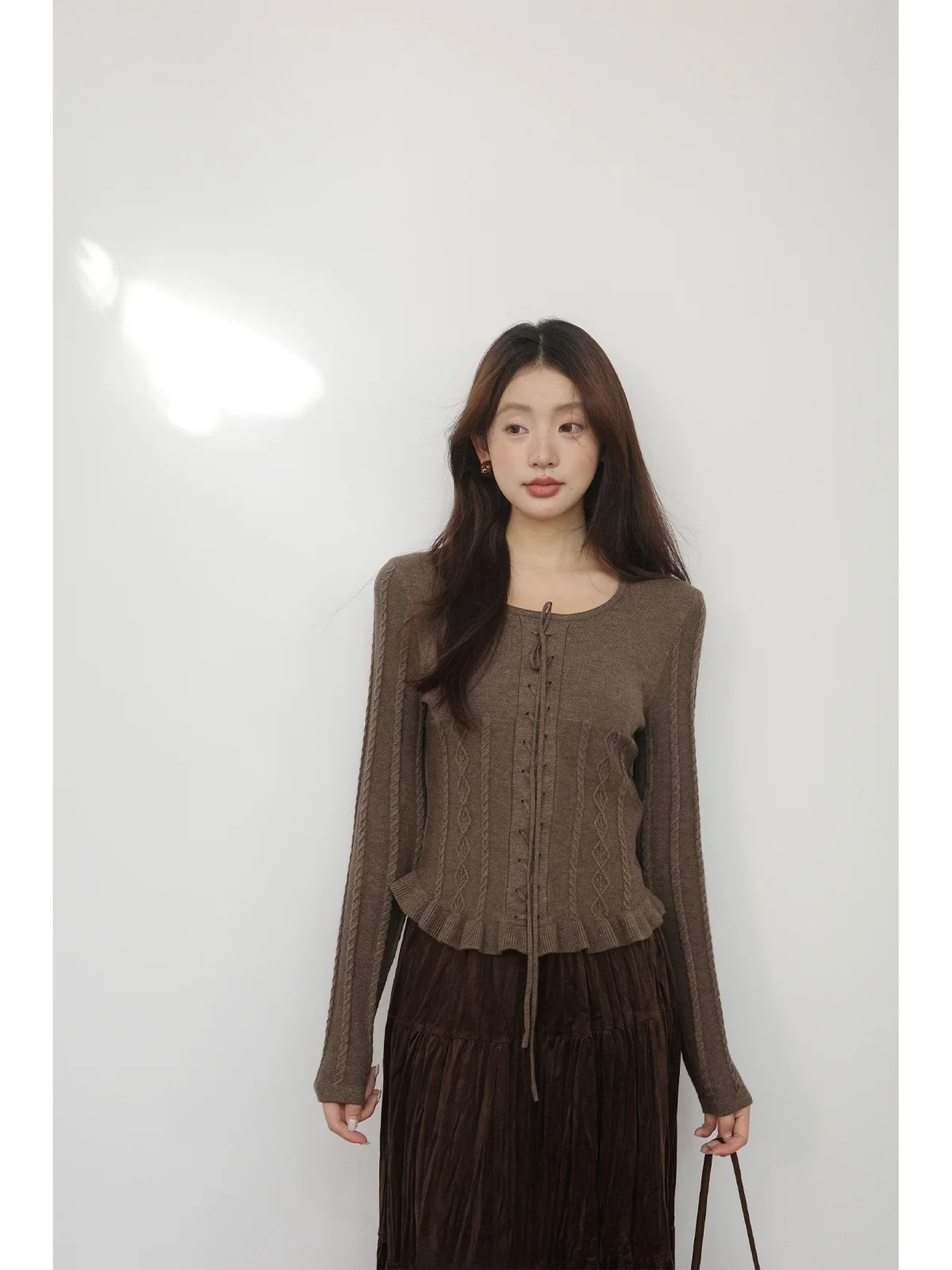Monica Knitted Long Sleeve Slim Fit Sweater Belt Design Autumn Winter New Style Women's Fashion Commute Style Warmth Clothing
Monica Knitted Long Sleeve Slim Fit Sweater Belt Design Autumn Winter New Style Women's Fashion Commute Style Warmth Clothing