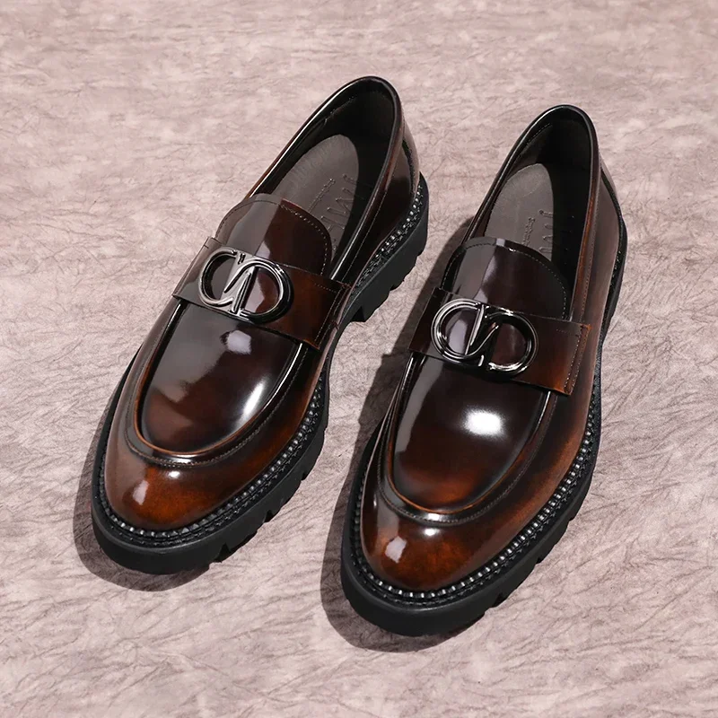 2025 Spring and Autumn New Men's Formal Shoes Genuine Leather Thick Sole Round Head Business Casual Shoes
2025 Spring and Autumn New Men's Formal Shoes Genuine Leather Thick Sole Round Head Business Casual Shoes