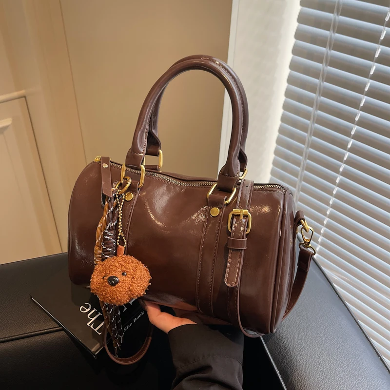High-end feel small baggages for women, unique design, versatile hand-held Boston bag, pillow bag
High-end feel small baggages for women, unique design, versatile hand-held Boston bag, pillow bag