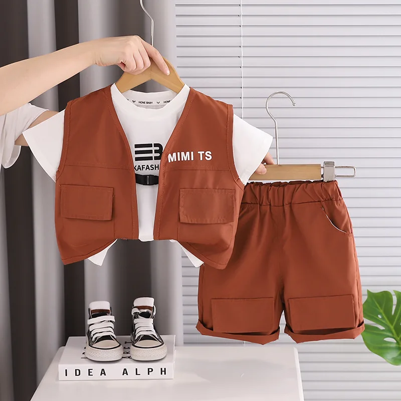 Hot Sale Toddler Boys 3pcs Set 2026 Summer Cargo Vest + T-shirt + Shorts Kids Casual Utility Streetwear Outfits for Daily Wear
Hot Sale Toddler Boys 3pcs Set 2026 Summer Cargo Vest + T-shirt + Shorts Kids Casual Utility Streetwear Outfits for Daily Wear