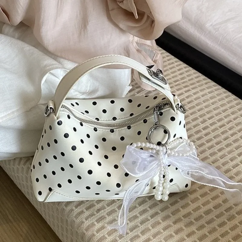 New Korean Niche Bow Polka Dot Crossbody Bag for Women Fashion Versatile Bucket Bag Delicate Casual Small Shoulder Handbag
New Korean Niche Bow Polka Dot Crossbody Bag for Women Fashion Versatile Bucket Bag Delicate Casual Small Shoulder Handbag
