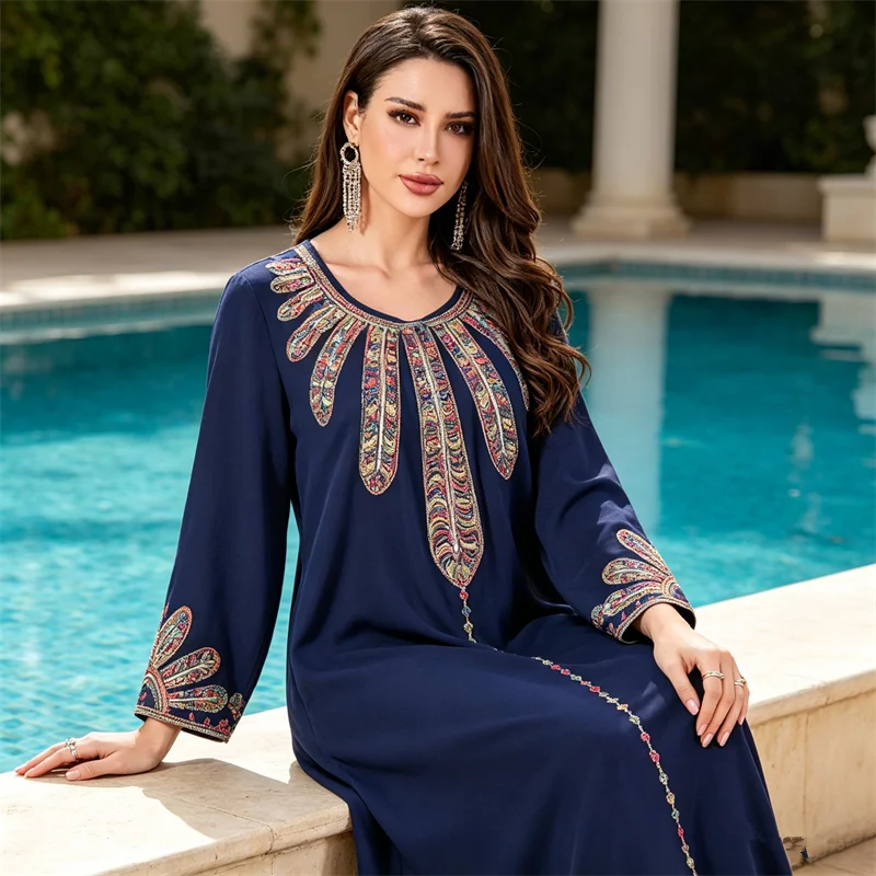 Abayas for Women Embroidery Muslim Dress Eid Dubai Abaya Turkey Kaftan Jalabiya Femme Musulmane Vestidos Caftan Islam Clothing
Abayas for Women Embroidery Muslim Dress Eid Dubai Abaya Turkey Kaftan Jalabiya Femme Musulmane Vestidos Caftan Islam Clothing
