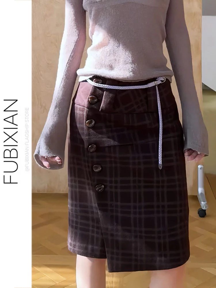 Новая осенне-зимняя женская юбка-трапеция в клетку с высокой талией, в японском ретро-стиле, с пуговицами, для стройнящего эффекта
Новая осенне-зимняя женская юбка-трапеция в клетку с высокой талией, в японском ретро-стиле, с пуговицами, для стройнящего эффекта
