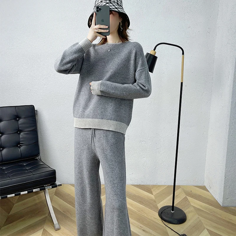 23 new 100% pure wool wide-leg pants women's autumn and winter fashion cashmere suit loose round neck sweater two-piece casual
23 new 100% pure wool wide-leg pants women's autumn and winter fashion cashmere suit loose round neck sweater two-piece casual