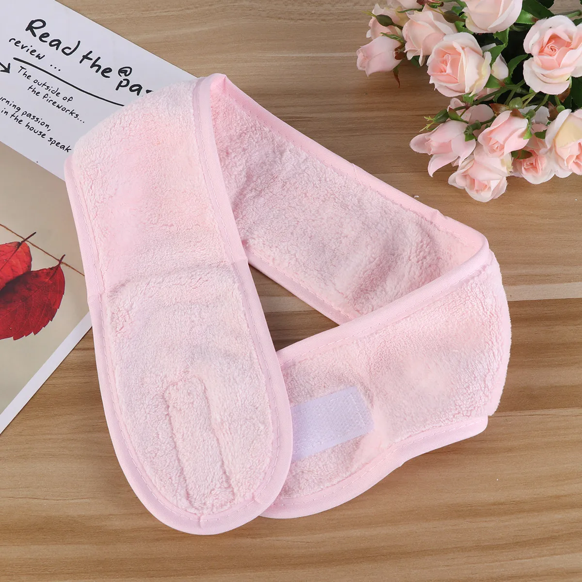 1Pcs Makeup Headband Spa Facial Wrap Adjustable Strong Elastic Comfortable One Size Fits Most Pink Facial Headband
1Pcs Makeup Headband Spa Facial Wrap Adjustable Strong Elastic Comfortable One Size Fits Most Pink Facial Headband