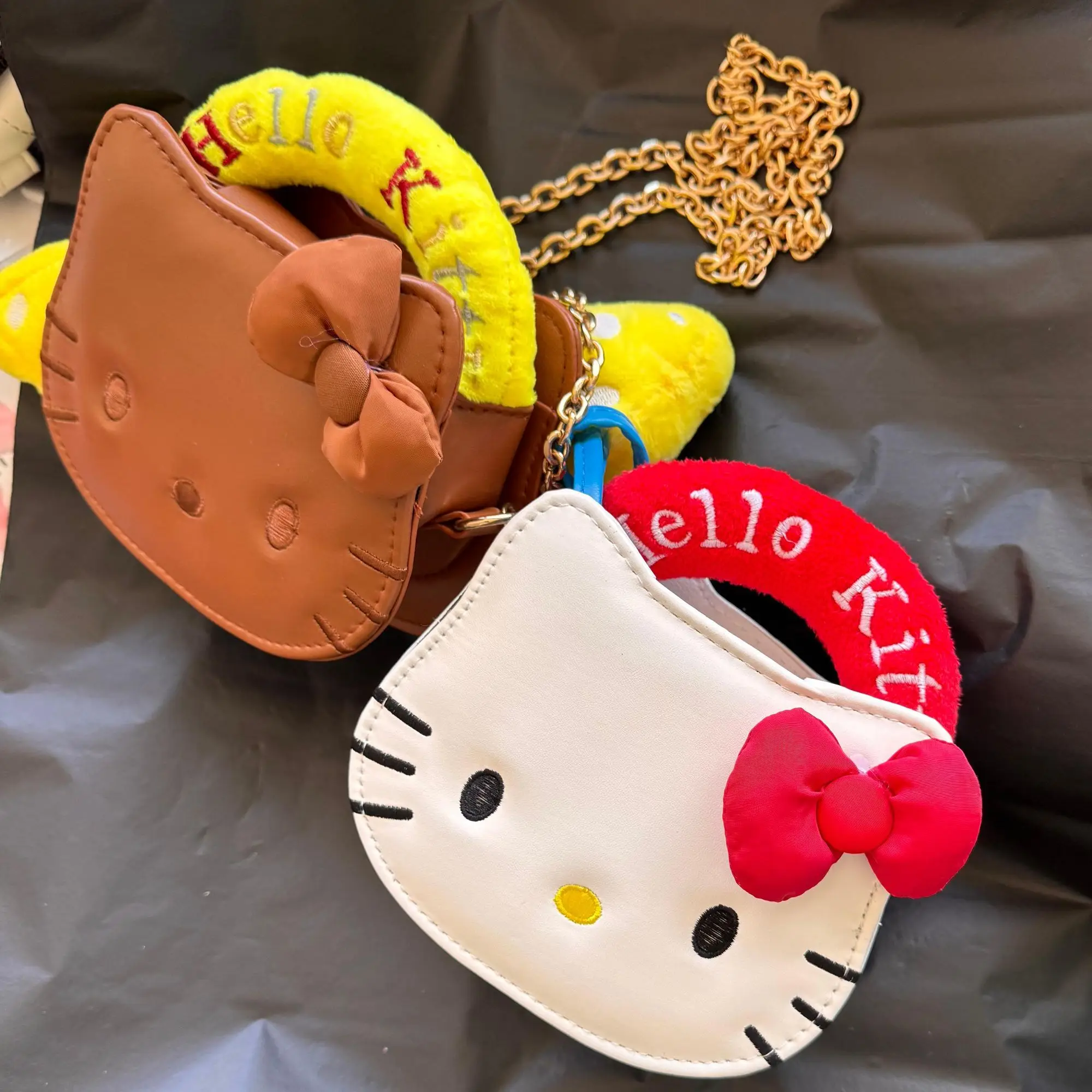 Hello Kitty Messenger Bag Cute Cartoon Originality Modeling Handbag New Fashion Delicate Versatile Portable Storage Bag Gifts
Hello Kitty Messenger Bag Cute Cartoon Originality Modeling Handbag New Fashion Delicate Versatile Portable Storage Bag Gifts