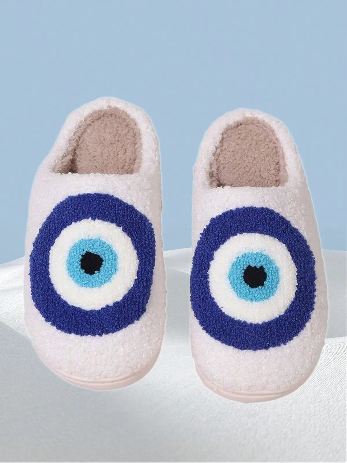 Women's Cartoon Plush Heart Love Slippers Evil Eye Blue Eyes Slippers Strawberry Slippers Mushroom Slippers Memory Foam Soft Plush Slippers Home Shoes For Valentine's Day Wear And Gifts
Women's Cartoon Plush Heart Love Slippers Evil Eye Blue Eyes Slippers Strawberry Slippers Mushroom Slippers Memory Foam Soft Plush Slippers Home Shoes For Valentine's Day Wear And Gifts