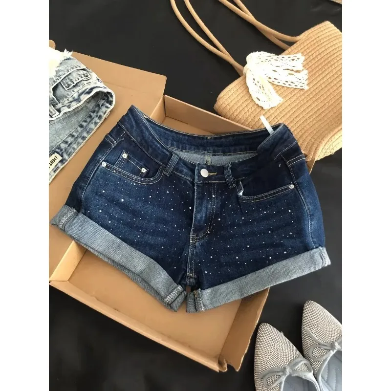 Dark Blue Hot Diamond Crimped Denim Super Shorts Women's Summer New Elastic Low-rise Sexy A-word Hip-wrapped Hot Pants
Dark Blue Hot Diamond Crimped Denim Super Shorts Women's Summer New Elastic Low-rise Sexy A-word Hip-wrapped Hot Pants