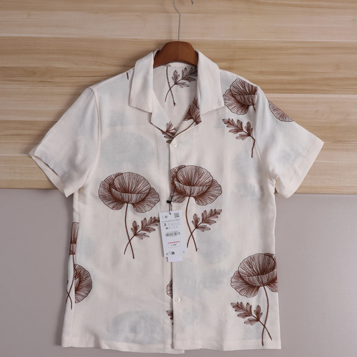 Loose Fit Cotton Linen Short Sleeve Shirt Men's Casual Style Embroidered Print Breathable Summer Shirt Floral Pattern Button up
Loose Fit Cotton Linen Short Sleeve Shirt Men's Casual Style Embroidered Print Breathable Summer Shirt Floral Pattern Button up