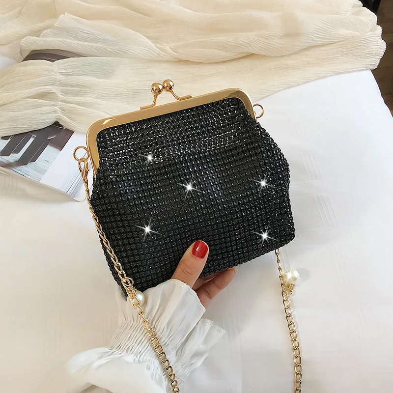 Летняя новая стильная ретро-инкрустация бриллиантами Nip, расширенная цепочка на плечо, универсальная сумка через плечо на одно плечо
Летняя новая стильная ретро-инкрустация бриллиантами Nip, расширенная цепочка на плечо, универсальная сумка через плечо на одно плечо