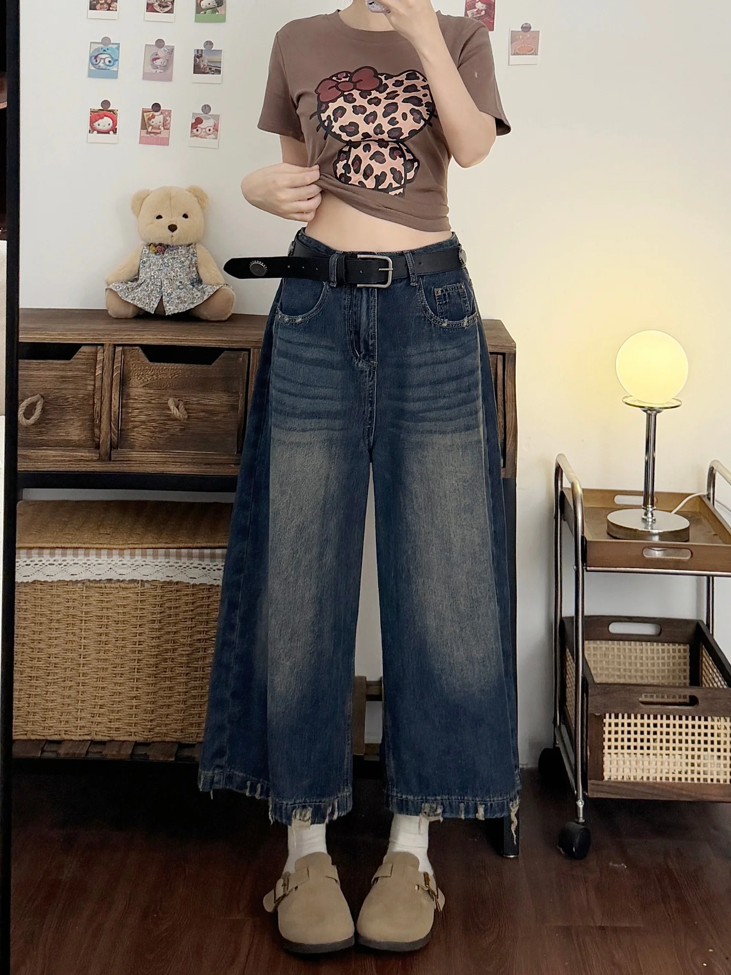 Retro American Washed Denim Seven-Quarter Shorts Women's Summer New Large Size Fat MM Wide Leg Straight Eight-Minute Middle P...
Retro American Washed Denim Seven-Quarter Shorts Women's Summer New Large Size Fat MM Wide Leg Straight Eight-Minute Middle P...