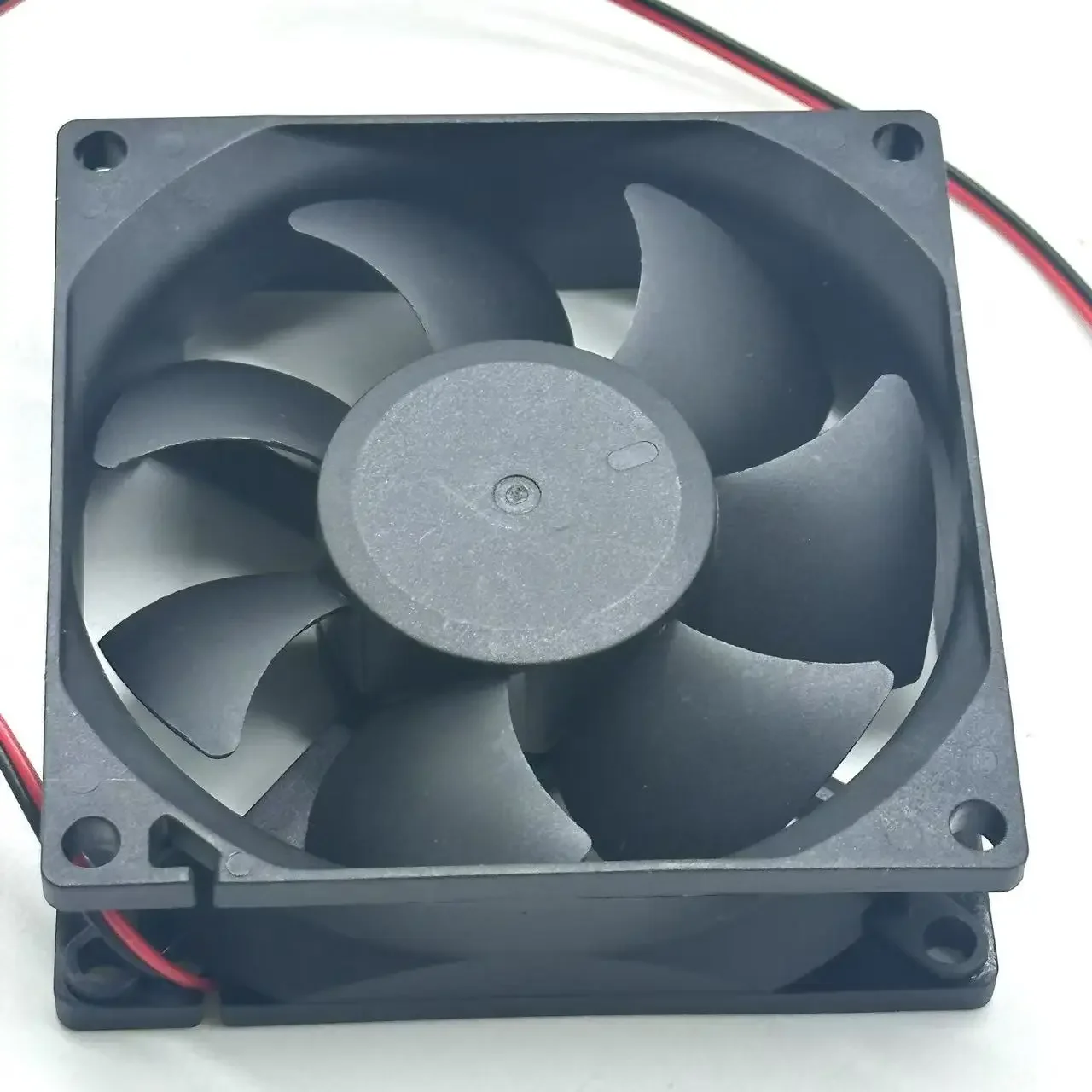 9CRN0412P5J003 DC 12V 1.0A 40x40x56mm 8-Wire Server Cooling Fan
9CRN0412P5J003 DC 12V 1.0A 40x40x56mm 8-Wire Server Cooling Fan