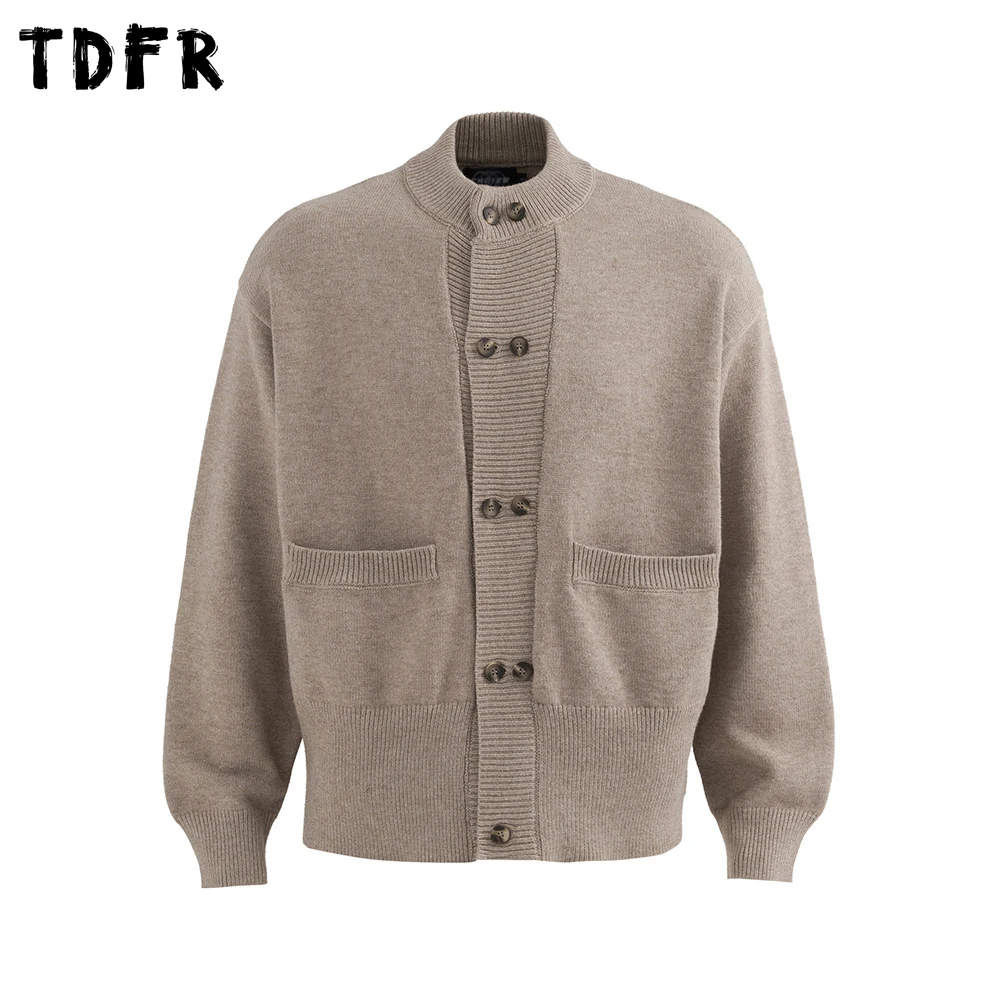 Pocket Solid Color Sweatercoat Mens Button Decoration Autumn Winter Casual Retro Long Sleeve Knitted Cardigan Man
Pocket Solid Color Sweatercoat Mens Button Decoration Autumn Winter Casual Retro Long Sleeve Knitted Cardigan Man