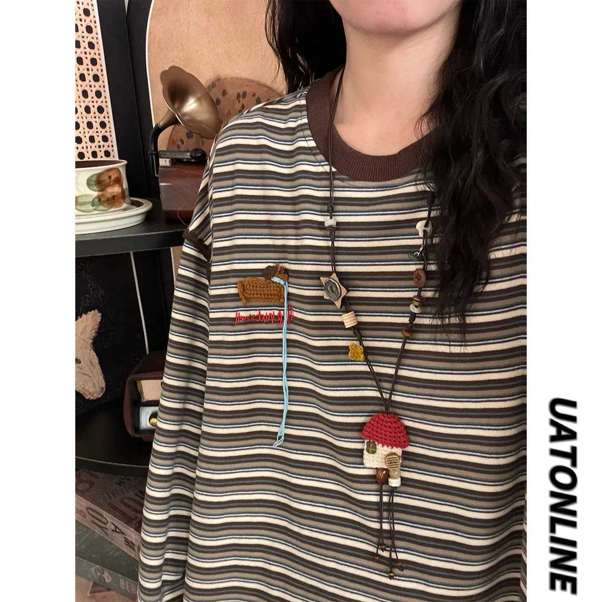 UATONLINE Autumn American Retro Loose Stitched Embroidery Color Blo Striped round Ne Long Sve T-irt Top for Men And ...
UATONLINE Autumn American Retro Loose Stitched Embroidery Color Blo Striped round Ne Long Sve T-irt Top for Men And ...