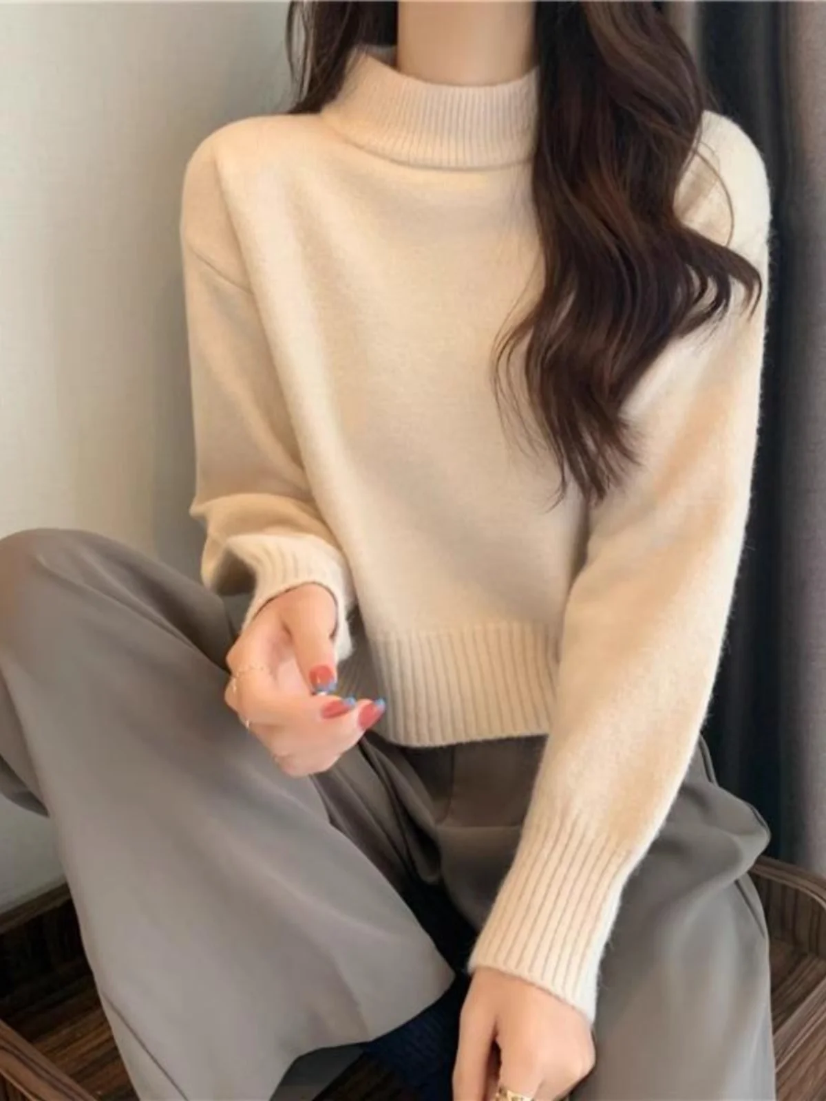 Women's Short Thickened Knitted Sweater Autumn Winter Soft Half High Collar Pullover Base Shirt Commute Style Straight Tube
Women's Short Thickened Knitted Sweater Autumn Winter Soft Half High Collar Pullover Base Shirt Commute Style Straight Tube