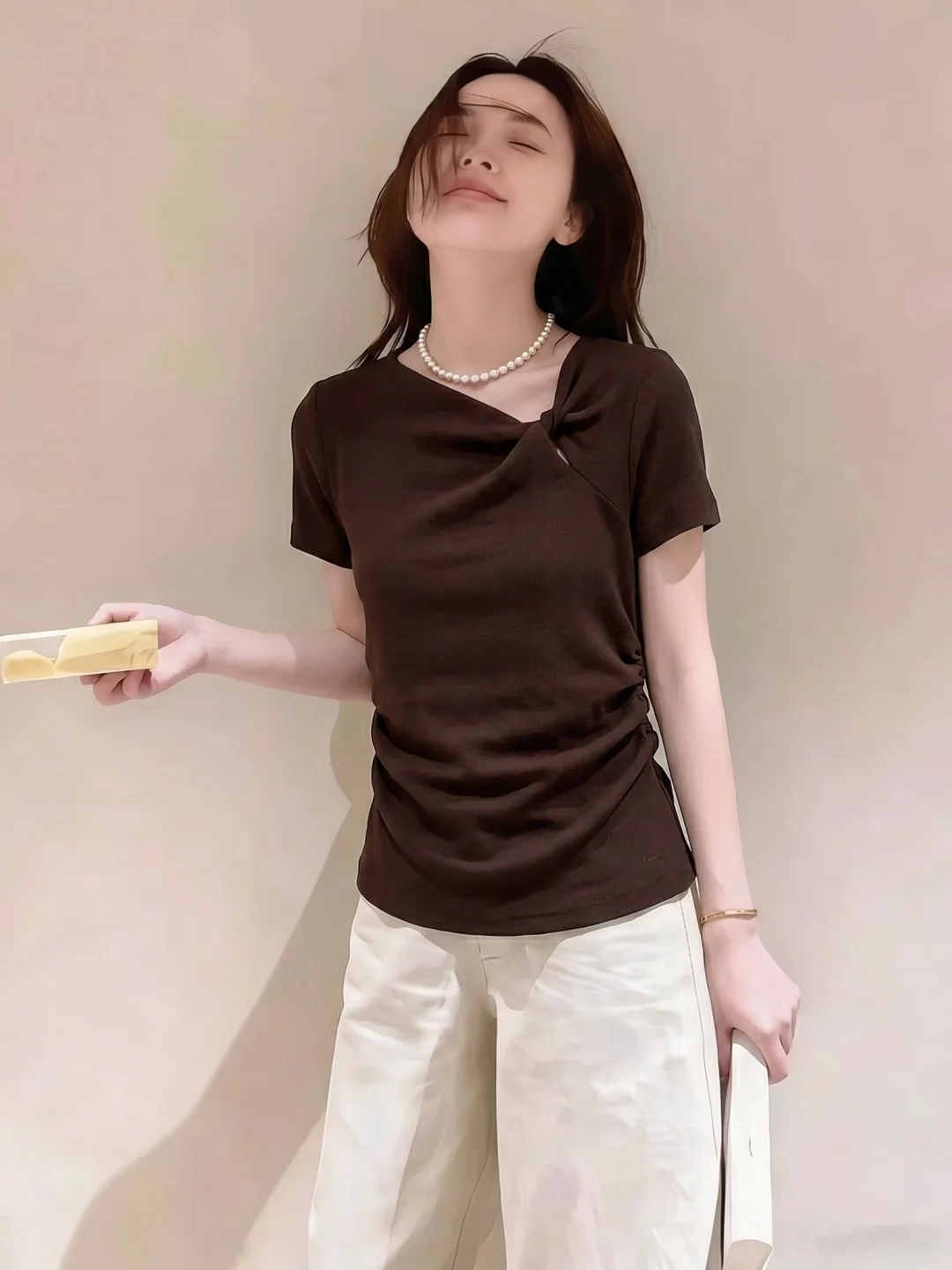 Fashionable Soft Style Asymmetrical Short Sleeve T-Shirt Women's Color Slimming High-End Commute Top Breathable Summer
Fashionable Soft Style Asymmetrical Short Sleeve T-Shirt Women's Color Slimming High-End Commute Top Breathable Summer