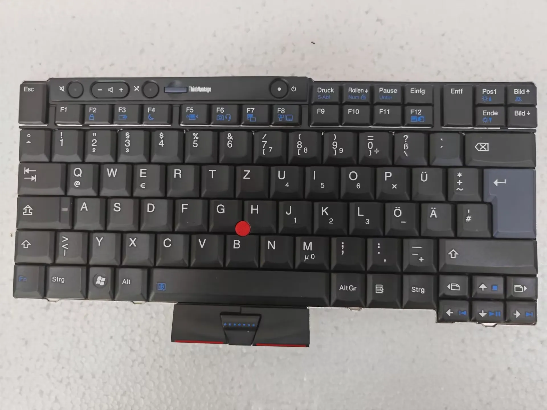 German keyboard for Lenovo ThinkPad T410 T410i T410S W510 T510 T420 T400s T420s X220 X220 X220I X220T Non-backlit
German keyboard for Lenovo ThinkPad T410 T410i T410S W510 T510 T420 T400s T420s X220 X220 X220I X220T Non-backlit